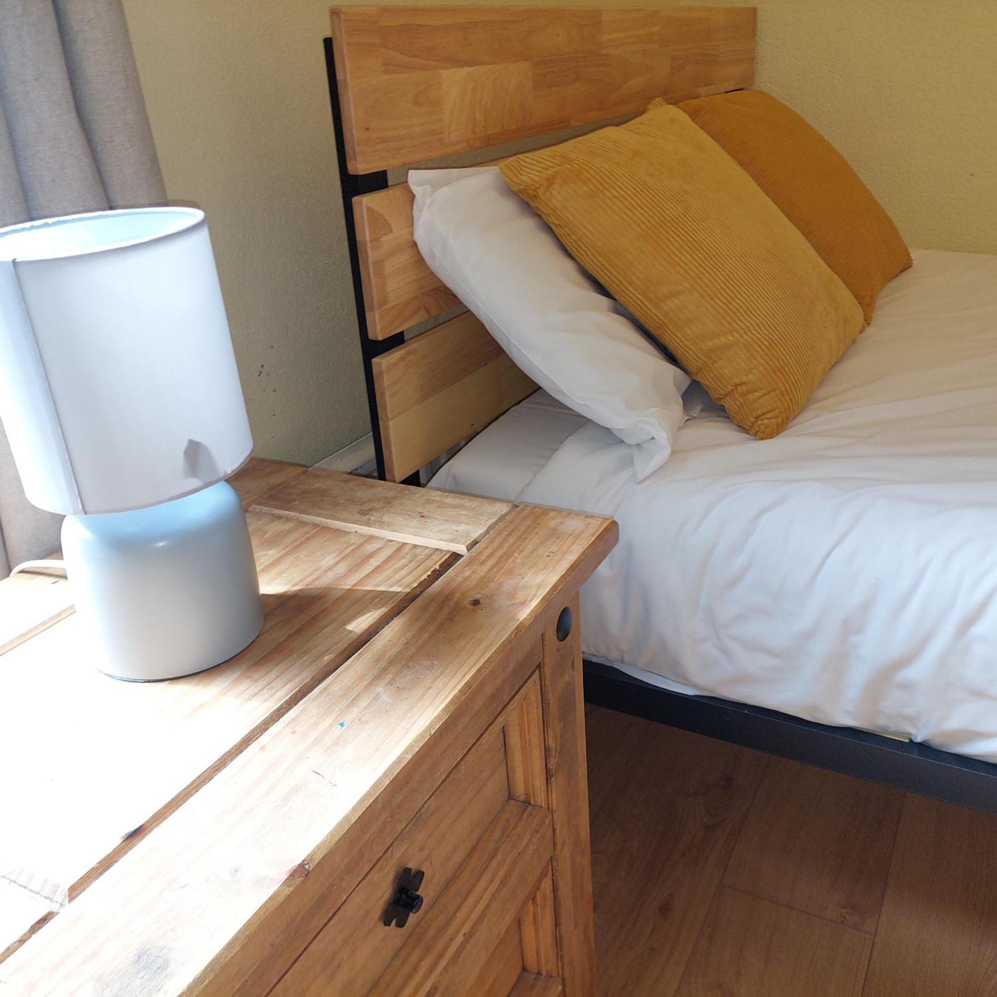 2 Bedroom Apartment, Fortescue Road London Luaran gambar